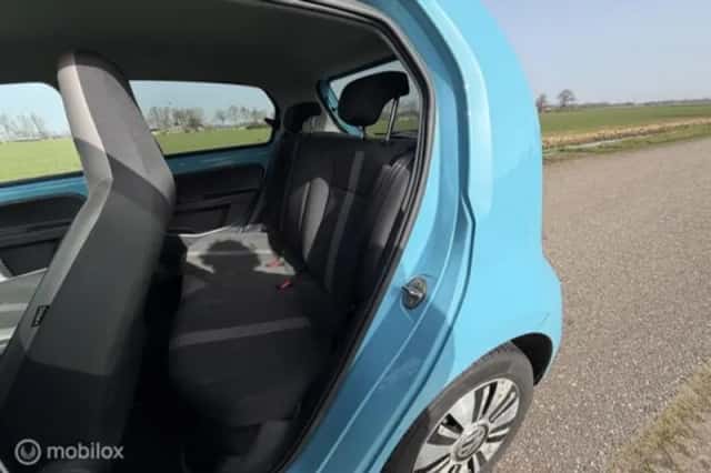 Volkswagen E-Up! (2016) thumbnail 16
