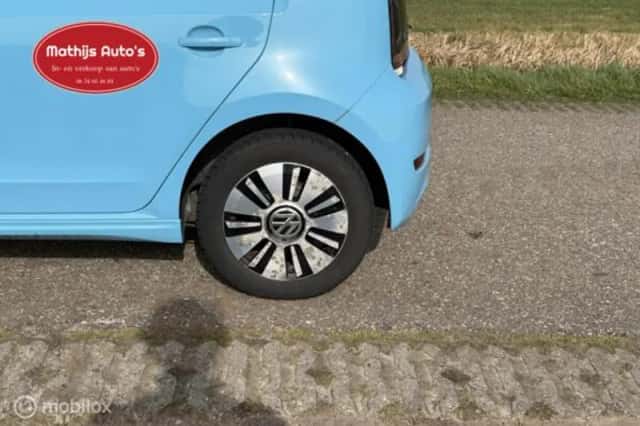 Volkswagen E-Up! (2016) thumbnail 10