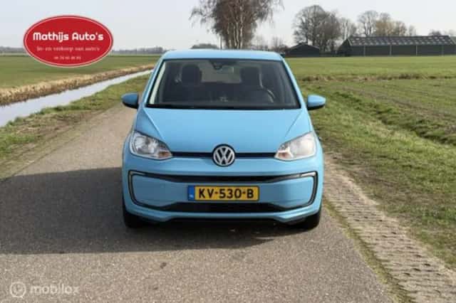 Volkswagen E-Up! (2016) thumbnail 2