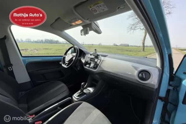 Volkswagen E-Up! (2016) thumbnail 4