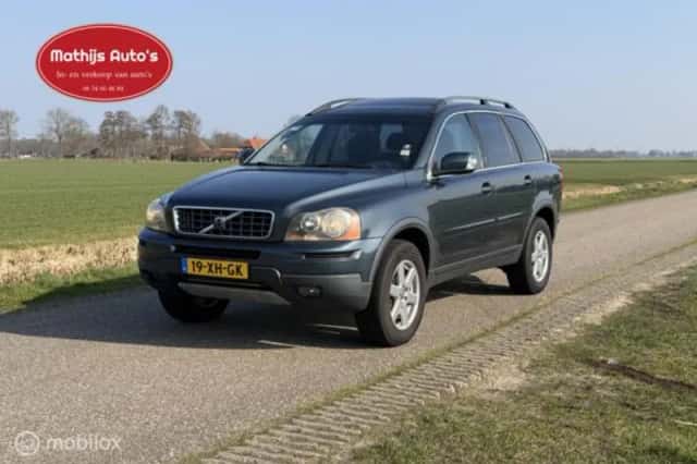 Volvo XC90 (2007) thumbnail 3