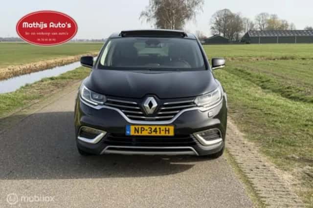 Renault Espace (2017) thumbnail 2