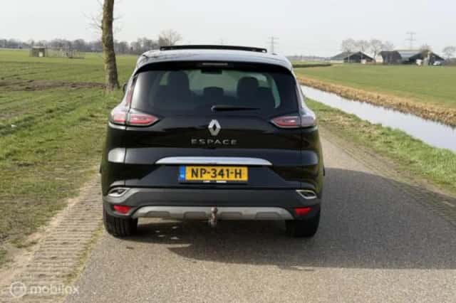 Renault Espace (2017) thumbnail 15