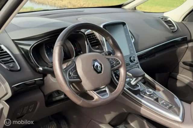 Renault Espace (2017) thumbnail 20