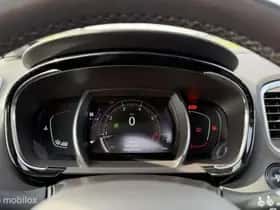 Renault Espace (2017) thumbnail 25