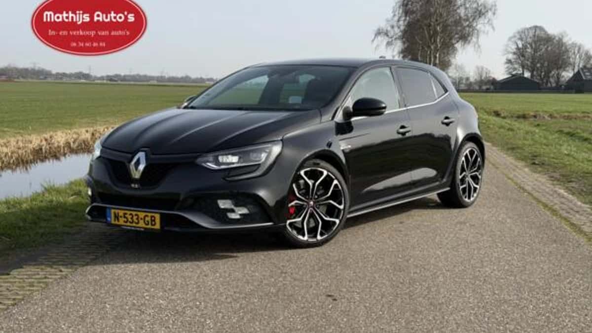 Renault Mégane (2022) — foto 1