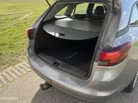Opel Astra (2016) thumbnail 15