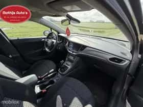 Opel Astra (2016) thumbnail 6