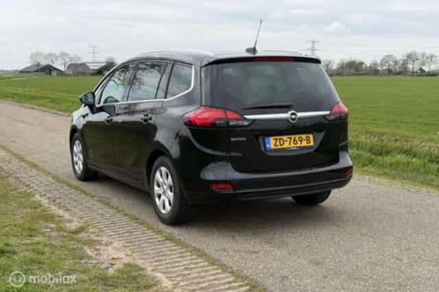 Opel Zafira (2019) thumbnail 13