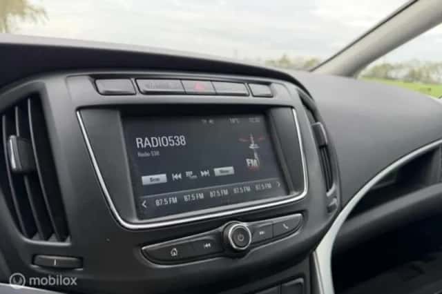 Opel Zafira (2019) thumbnail 17