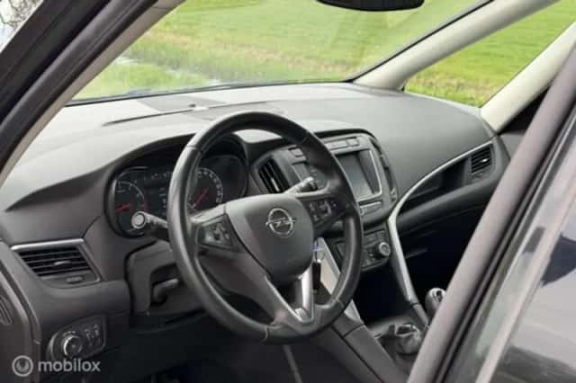 Opel Zafira (2019) thumbnail 20