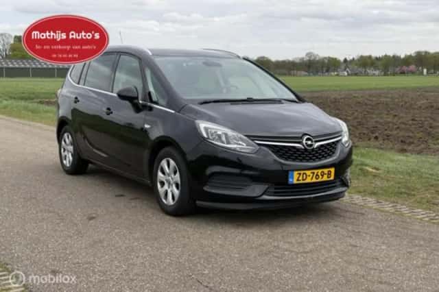 Opel Zafira (2019) thumbnail 3