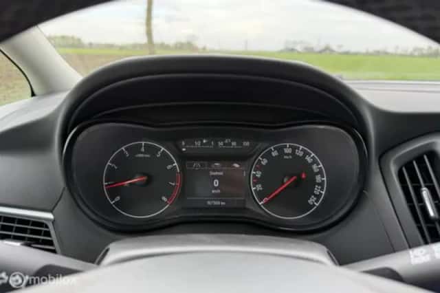 Opel Zafira (2019) thumbnail 26
