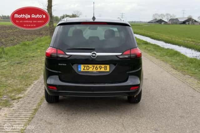 Opel Zafira (2019) thumbnail 8