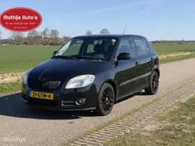 Škoda Fabia (2008) thumbnail 3