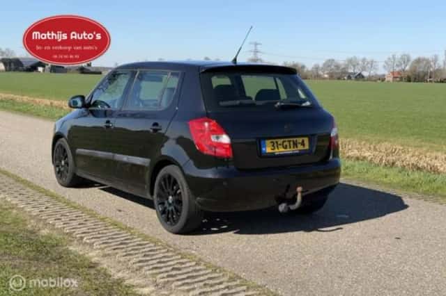 Škoda Fabia (2008) thumbnail 9