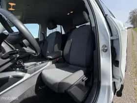 Audi Q2 (2018) thumbnail 13