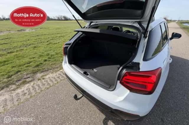 Audi Q2 (2018) thumbnail 5