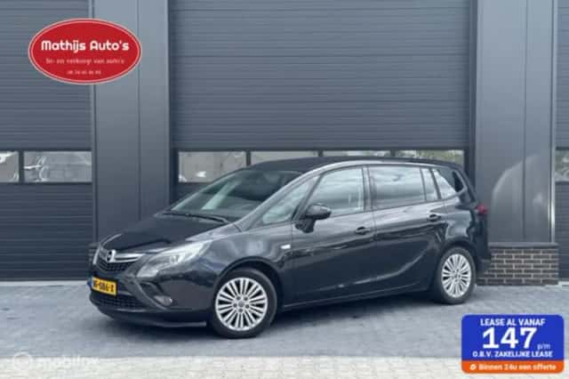 Opel Zafira (2017) thumbnail 1