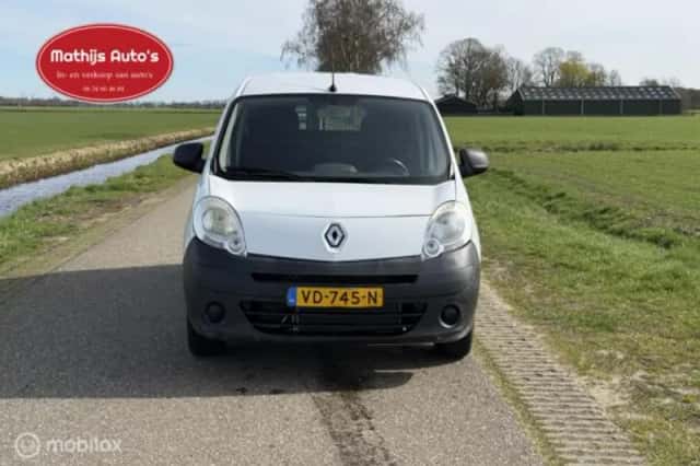 Renault Kangoo (2013) thumbnail 2