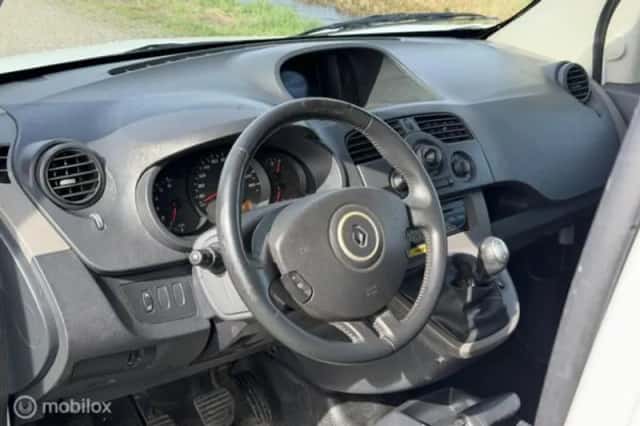 Renault Kangoo (2013) thumbnail 13