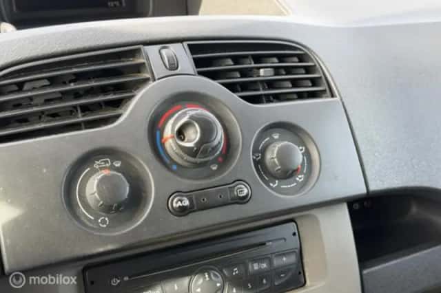 Renault Kangoo (2013) thumbnail 18