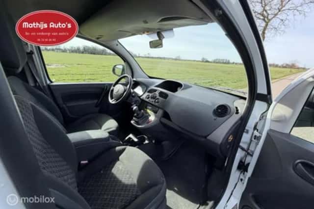 Renault Kangoo (2013) thumbnail 4