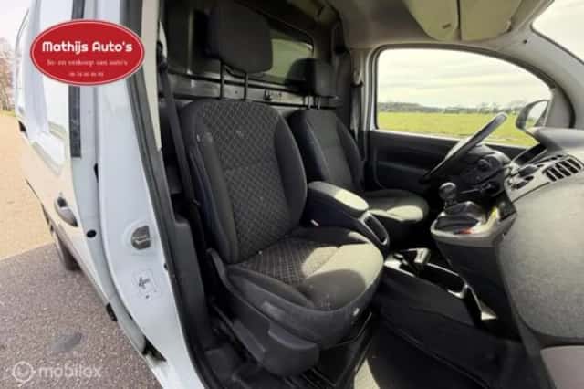 Renault Kangoo (2013) thumbnail 5