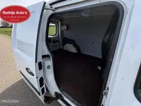 Renault Kangoo (2013) thumbnail 9