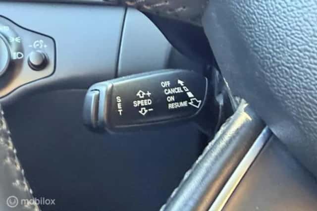 Audi A4 (2013) thumbnail 16