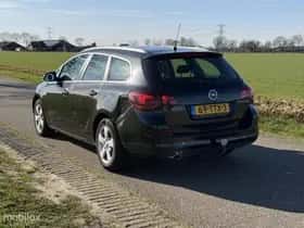 Opel Astra (2012) thumbnail 11