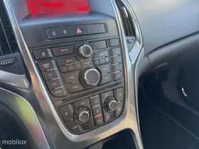Opel Astra (2012) thumbnail 19