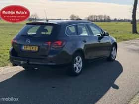 Opel Astra (2012) thumbnail 7