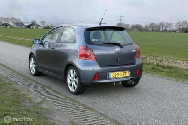 Toyota Yaris (2007) thumbnail 11