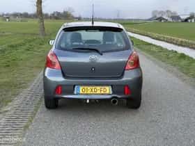 Toyota Yaris (2007) thumbnail 12