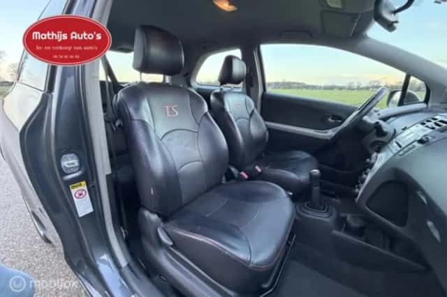 Toyota Yaris (2007) thumbnail 5
