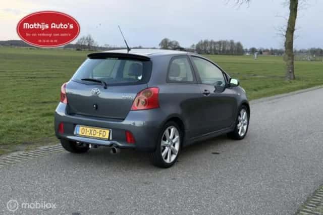 Toyota Yaris (2007) thumbnail 7