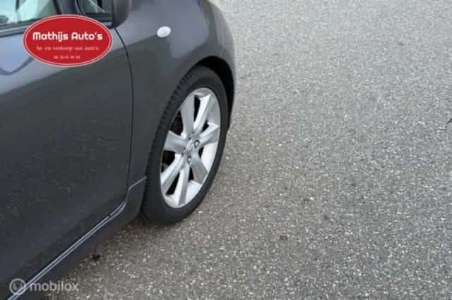 Toyota Yaris (2007) thumbnail 9