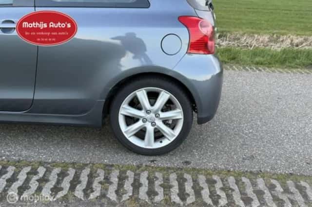 Toyota Yaris (2007) thumbnail 10