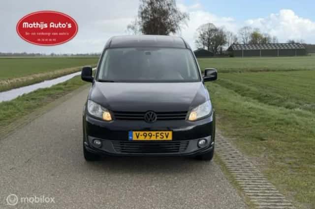 Volkswagen Caddy (2024) thumbnail 2