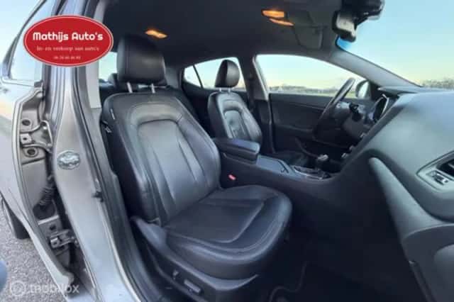 Kia Optima (2014) thumbnail 7