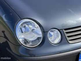 Volkswagen Polo (2004) thumbnail 11