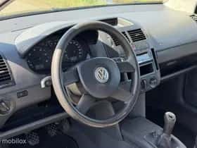 Volkswagen Polo (2004) thumbnail 17