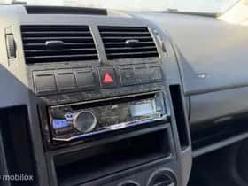 Volkswagen Polo (2004) thumbnail 18