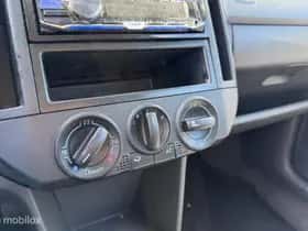 Volkswagen Polo (2004) thumbnail 19