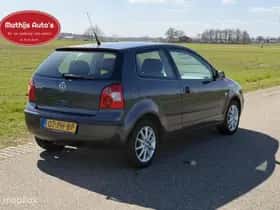Volkswagen Polo (2004) thumbnail 7