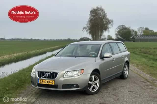 Volvo V70 (2008) thumbnail 1