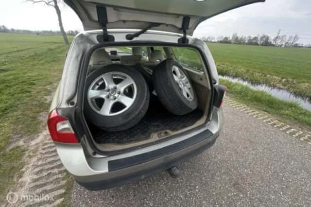 Volvo V70 (2008) thumbnail 11