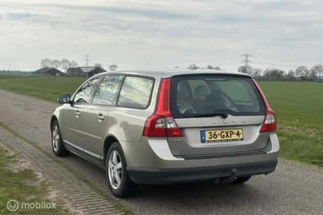 Volvo V70 (2008) thumbnail 12