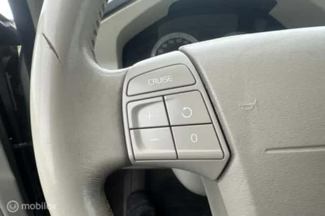 Volvo V70 (2008) thumbnail 13